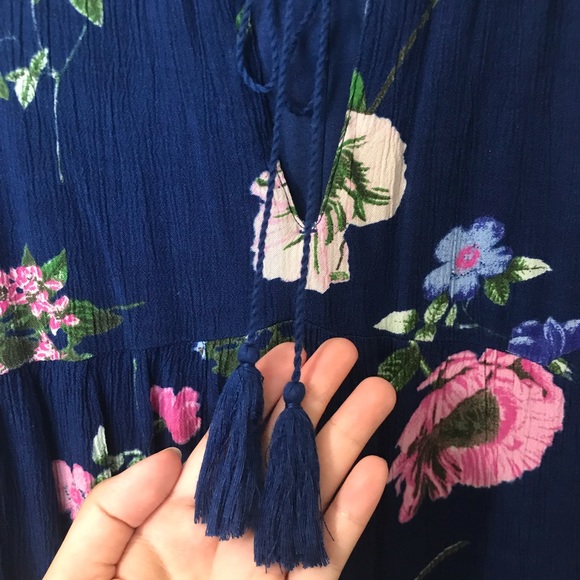 Old Navy Floral Printed Summer Dress - Picture 3 of 4